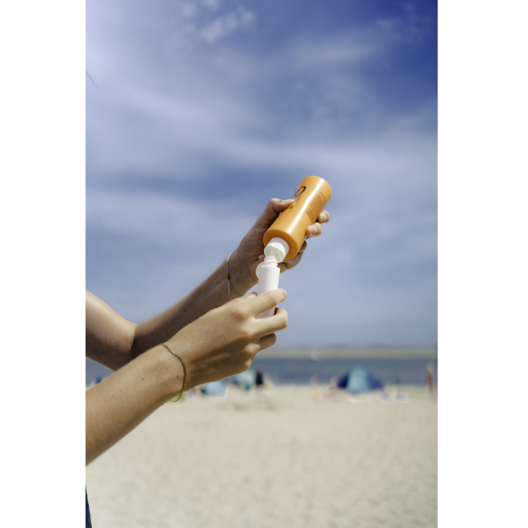 Amici Refillable Brush