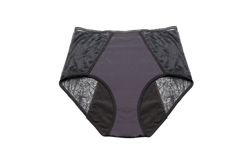 Cheeky Wipes Menstruatieslip Feeling Fearless met extra absorptie: voel je extra comfortabel met het high rise model, hoog getailleerd en super comfortabel, Het zelfde model als de Comfy, maar dan extra absorberernd. Verkrijgbaar in 10 maten in kleur zwart.