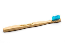 Afbeelding in Gallery-weergave laden, The Humble Co Tandenborstel Bamboe Kids Brush Soft Blauw
