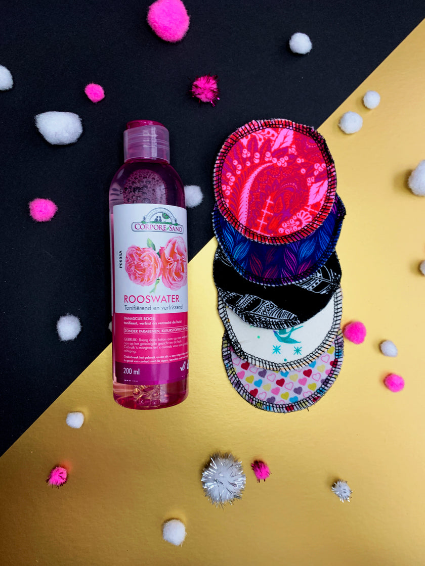 Superleuk duurzaam verwencadeautje: Rosewater met 5 wasbare wattenschijfjes